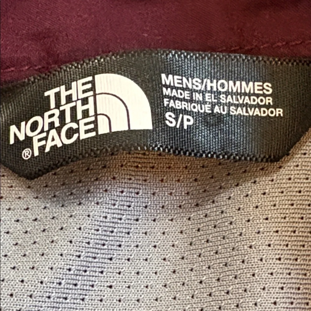 THE NORTH FACE S red and black plaid long sleeve button down